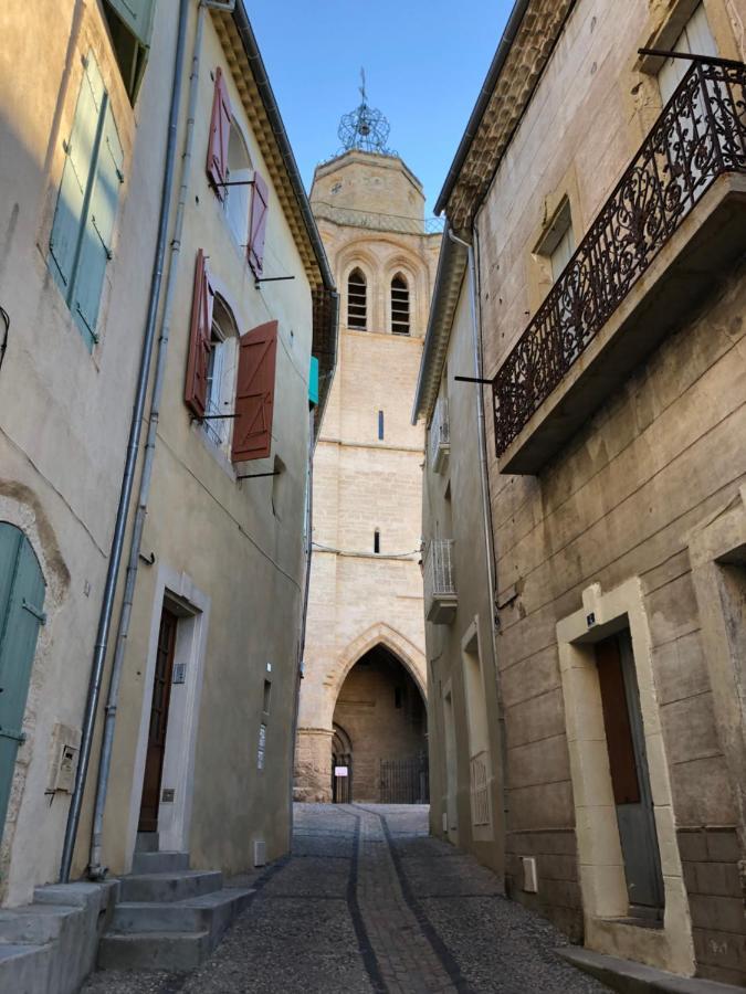 Val des Bruyères: Pézenas Gîte with Terrace and Private Parking Neffies Exterior photo